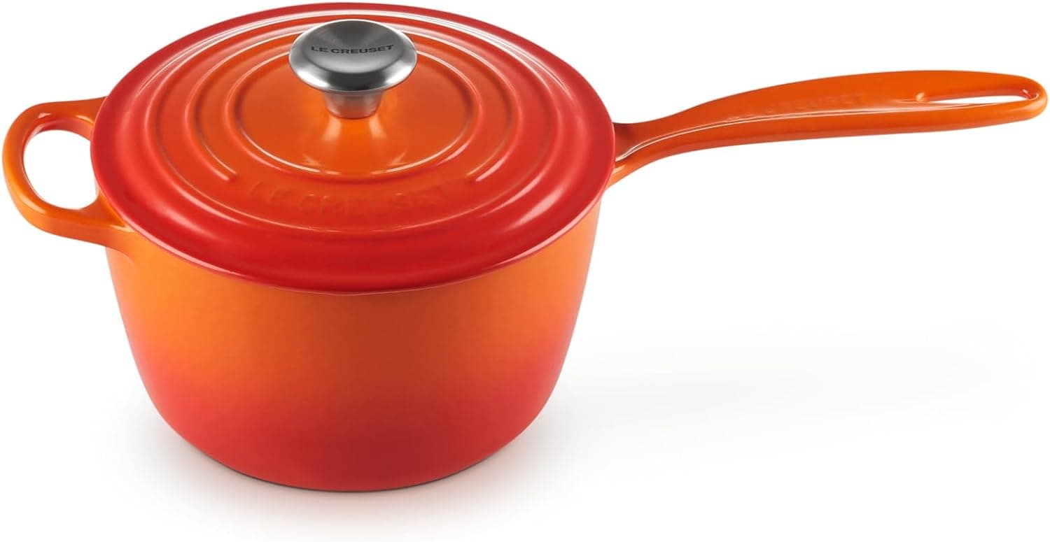 Le Creuset Signature Stielkasserolle aus Gusseisen, Rund, Ø 18 cm, 1,8 l, Für alle Herdarten… product image